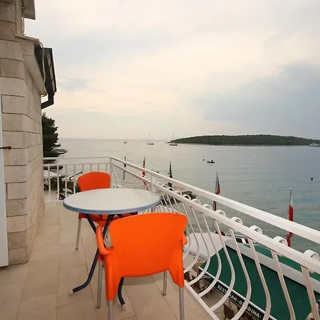 And By The Sea Loviste, Peljesac - 10181 Gasthuis