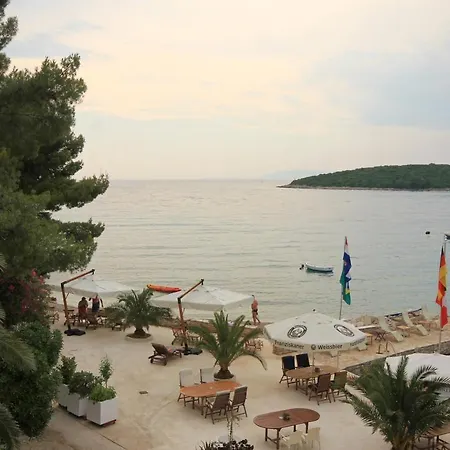 And By The Sea Loviste, Peljesac - 10181 3* לוביסטה