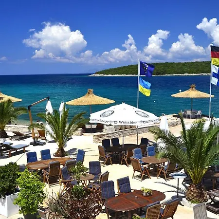 And By The Sea Loviste, Peljesac - 10181 Pensión