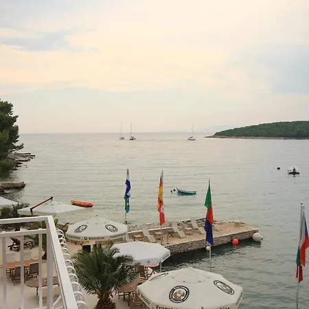 Гостевой дом And By The Sea Loviste, Peljesac - 10181 Ловиште