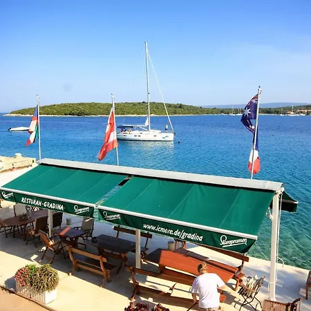 And By The Sea Loviste, Peljesac - 10181 3*