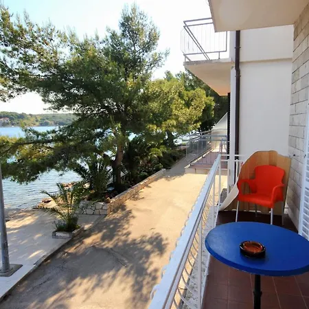 And By The Sea Loviste, Peljesac - 10181 3*